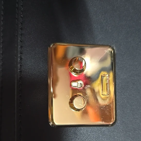 Michael Kors Black and Gold Crossbody Bag - Picture 2 of 8